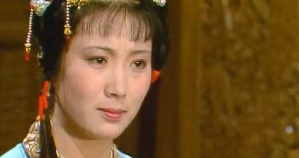 鸳鸯不想给贾赦做妾，为何不直接求救贾母，却绕一大圈以死相逼？