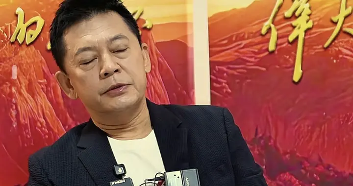 根正苗红！扮演朱老总的演员何政军，没想到竟大有来头