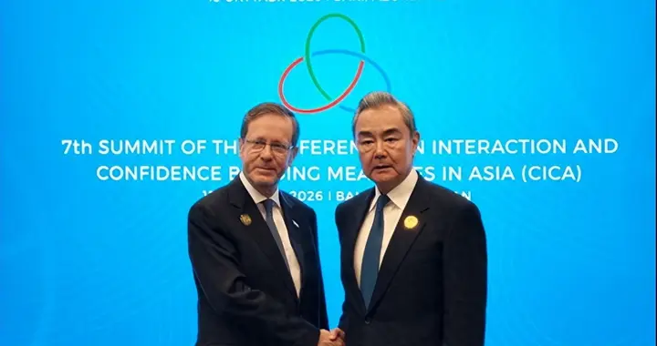 13 国集体离席抗议，以总统却主动与中方会面，他们为啥找上中国？