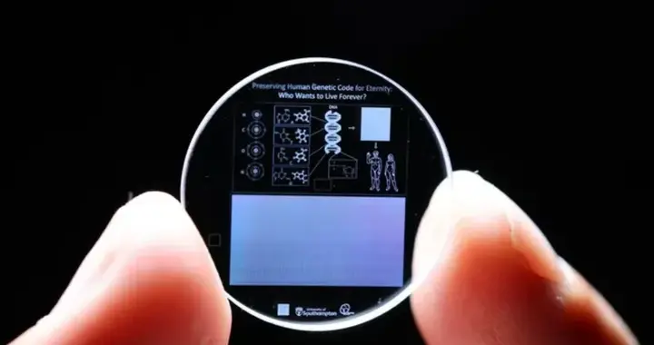 5D玻璃存储“记忆晶体”承诺可存储138亿年，直到宇宙终结