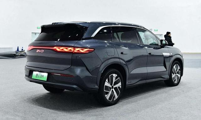 比亚迪SUV“王牌”来了，长超5米+大7座，3.9秒破百，或25万级？