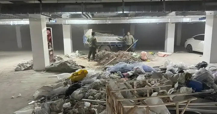 一个小区，取消了物业，不用交物业费后，会发生什么呢？