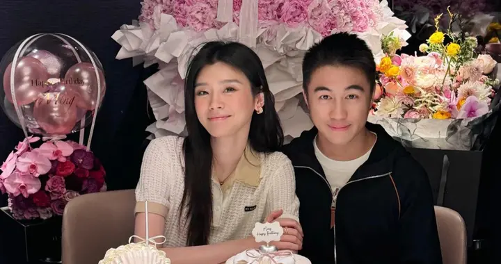 奚梦瑶和家人过37岁生日！一对子女乖巧可爱，老公何猷君贴心陪伴