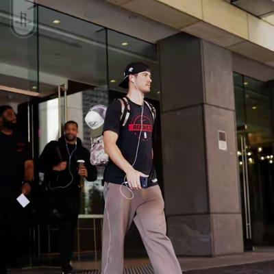 宫城聊球：火箭最后一轮对阵灰熊，谢泼德