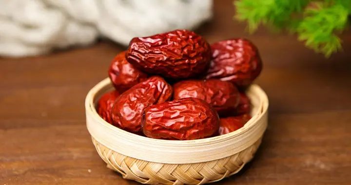 红枣立大功！医生发现：经常食用红枣，或能改善6种常见健康问题