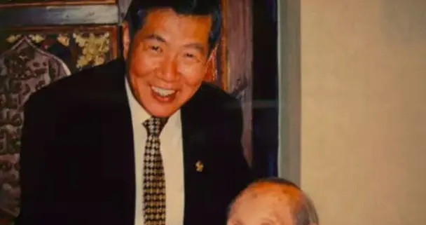 她，守寡54年，活了106岁，把13个孩子培养成博士