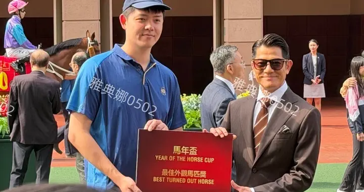 郭富城单看又年轻又帅，但合影就会暴露身高短板，本人超小一只!