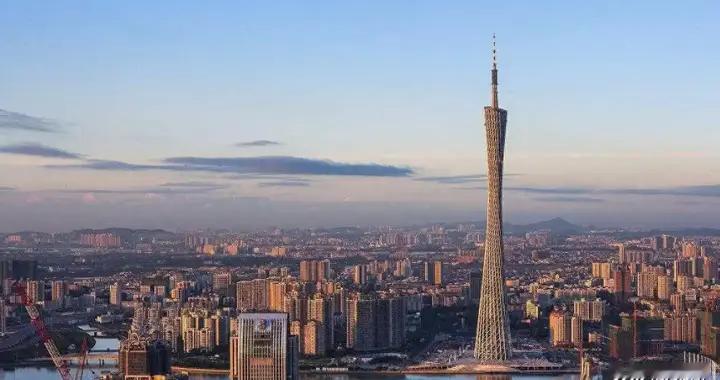 中国第一省真要换人了？广东37年王座不稳？江苏正以惊人速度逼近