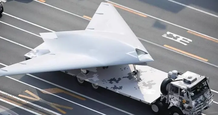 乌克兰突袭俄设施失败，防空弹被截胡，泽连斯基开启“B计划”