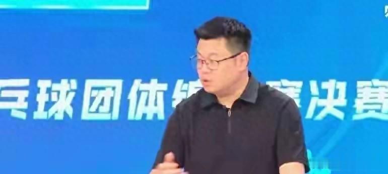 为什么林诗栋4:3逆转林昀儒，侯英超点评一针见血，总结太到位了