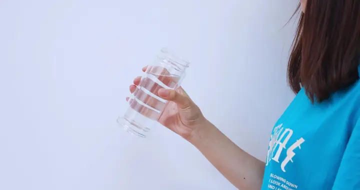 长期用枸杞泡水喝，真的能补肾吗？医生：这些人一定不能用