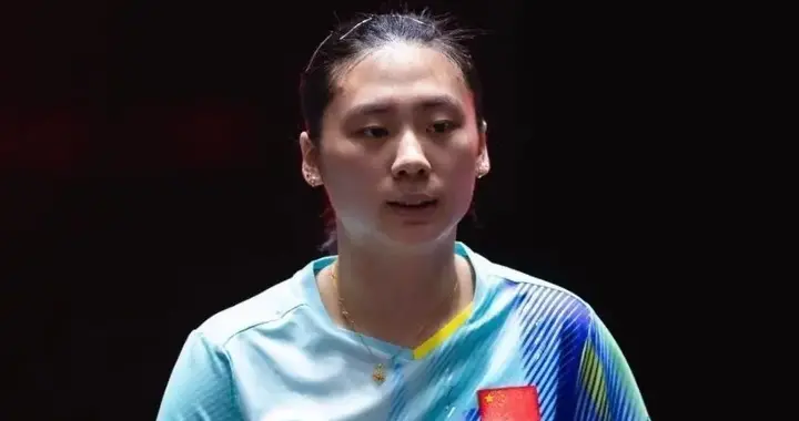 2-3!陈熠爆冷出局，国乒女单全军覆没，张本美和11-1!四强出炉
