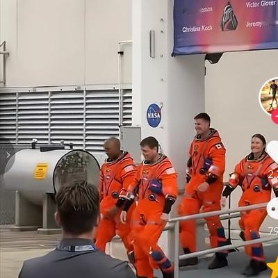 微光N：美国宇航员刚从太空回来，每一个都