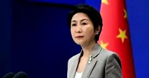 菲律宾欲”改名"百座南海岛礁，掀起闹剧，中方强硬回击