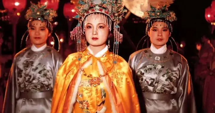 贾家被抄家的根本原因，就是贾元春省亲，可惜贾家没懂皇帝的用意