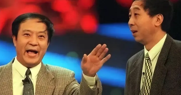 因“裸捐”散尽家财，而后妻离子散，75岁晚景凄凉的他，后悔吗？