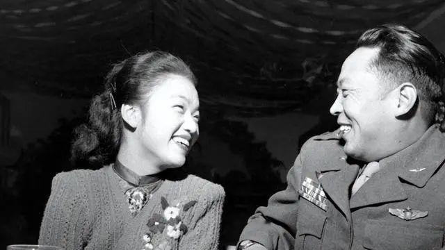 破晓时分：你为什么讨厌民国？  因为它确