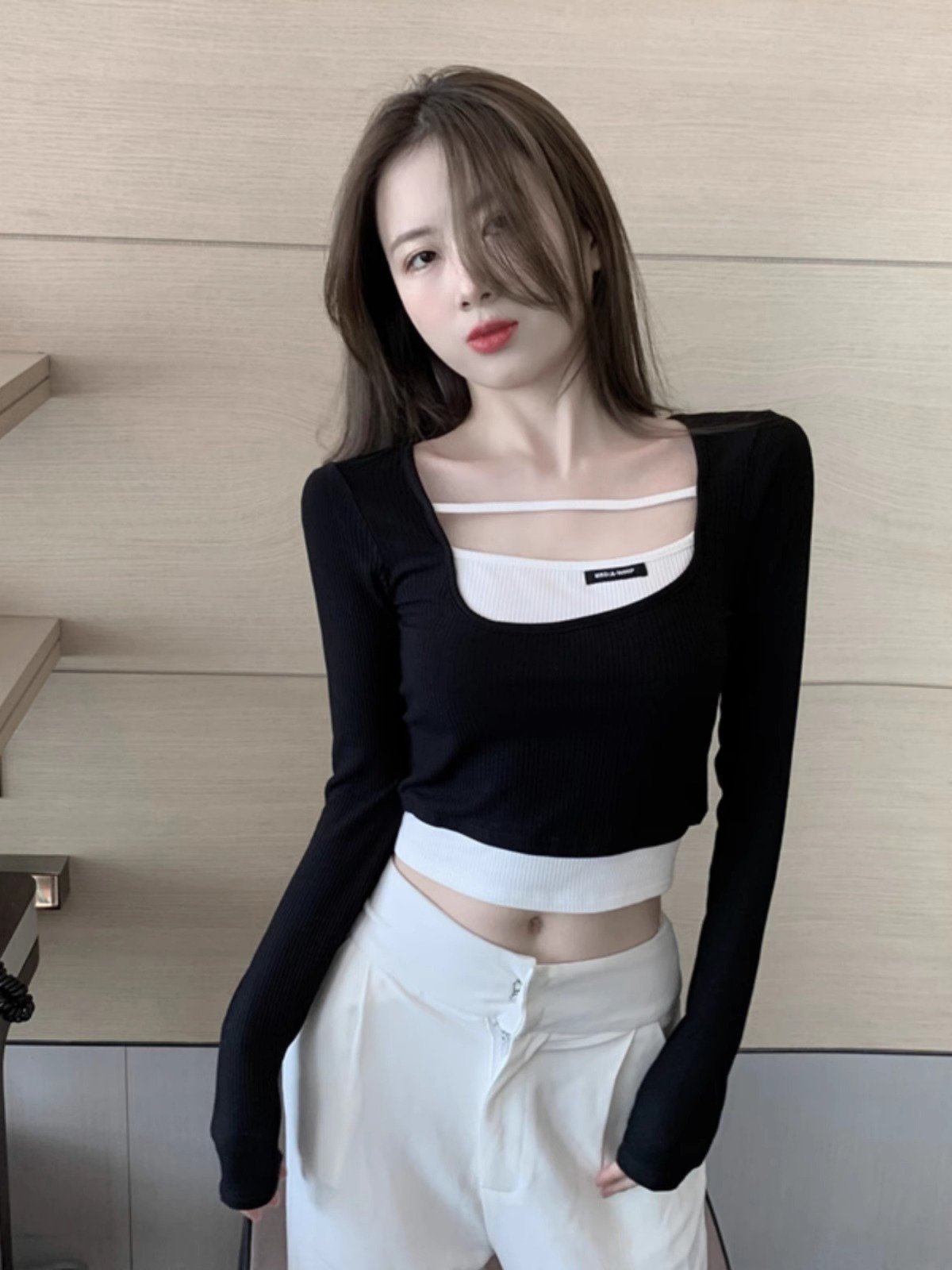 假两件短款上衣女春秋长袖内搭方领打底衫设