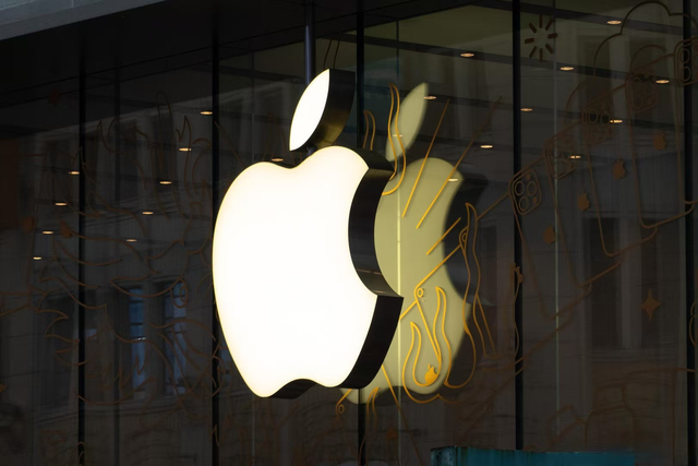 苹果的“野心”： iPhone 产品线大扩容 一年发两次新机 最多 6 款机型