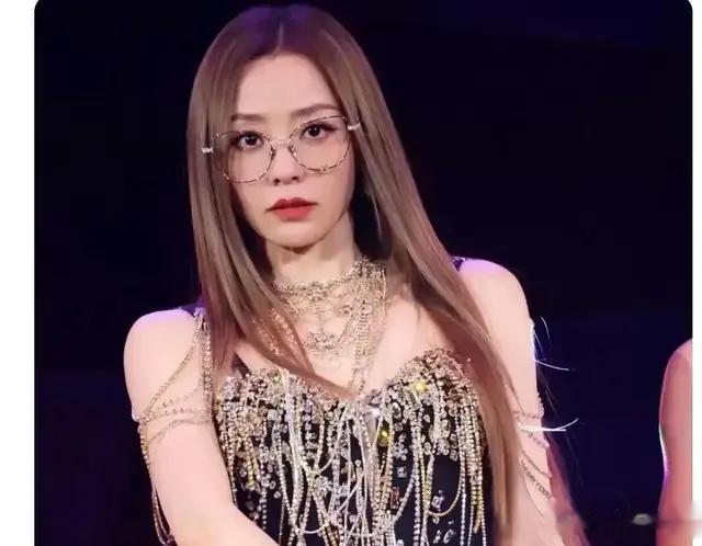 被称“老实人”，张靓颖怒了！难道“老实”是个贬义词吗？