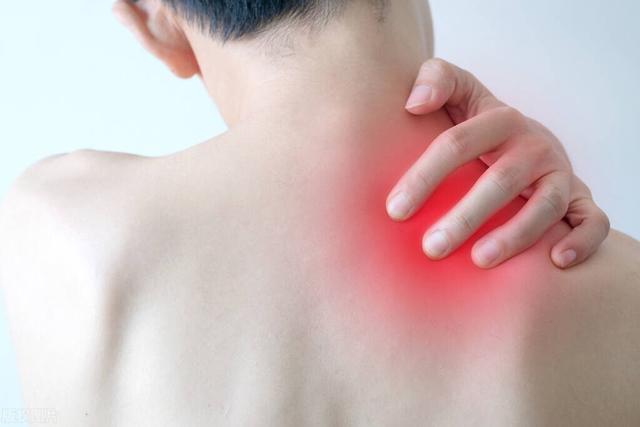 |告别肩颈酸痛！这四个简单的锻炼帮助你缓解肩颈压力