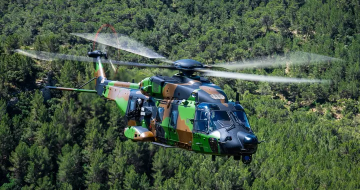 空客直升机向法国交付首架特战型NH90直升机