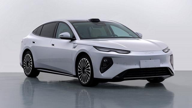 龙卷风：方程豹说是藏着四辆轿车有点厉害的