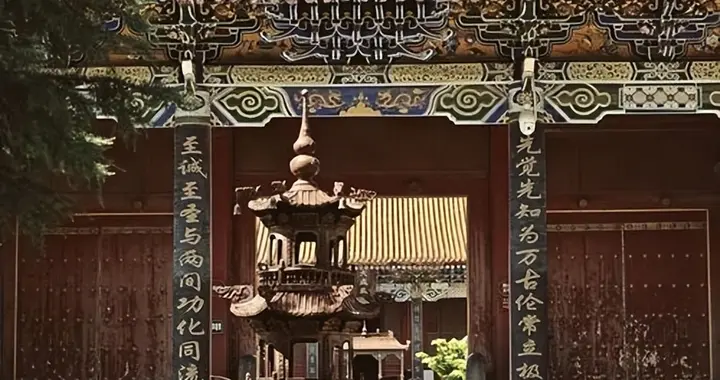 没想到泾阳文庙竟藏了千年文脉密码？棂星门内还有茯茶商帮传奇