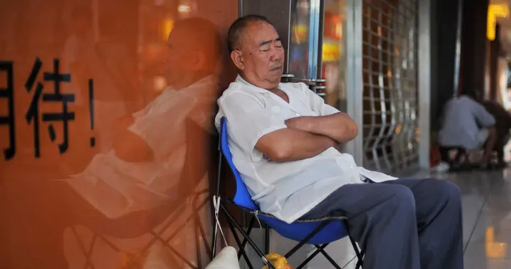 看见68岁老伴突然病逝，我才发现：大部分男人没有真正的养老生活