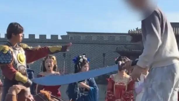 兰姐：惊！河南开封清明上河园出意外了！4