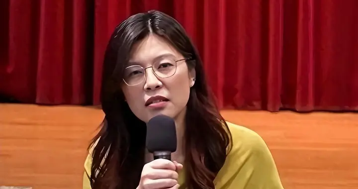 赖清德给出警告，郑丽文怒掀桌，回应称：我肯定会赴大陆交流！