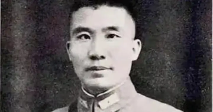 1948年王耀武兵败被俘，陈毅不解问他：你为何偷偷藏两台拖拉机？