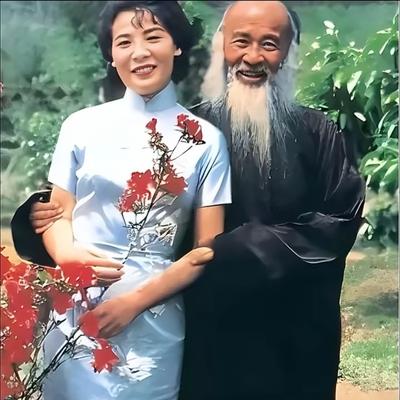 温顾：新婚夜名场面刷屏！1947年，18