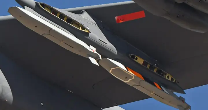 美军首曝AGM-181A隐身核导弹，与我军空射惊雷-1相比谁更强？