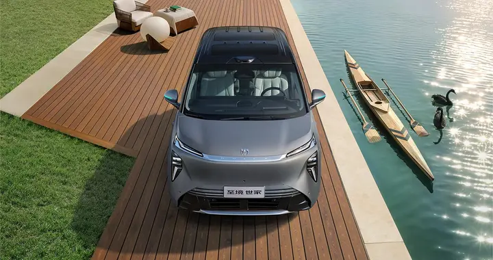 首搭900V 6C超快充，别克至境世家纯电版MPV上市，48.99万元起