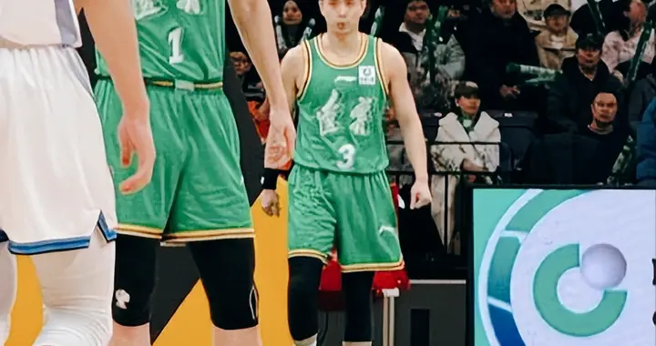 系统更新！复出首秀 24+7+5 记三分 赵继伟把辽宁从悬崖边拽回常规赛