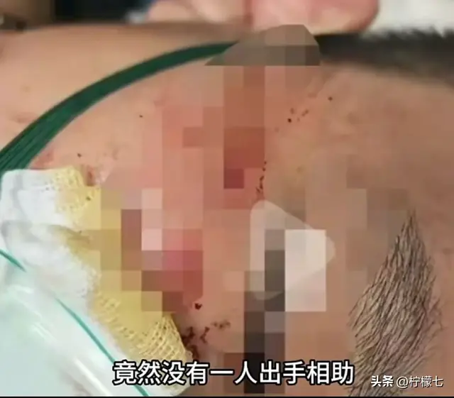 外籍留学生在中国土地上挥拳打中国娃！谁能忍😤