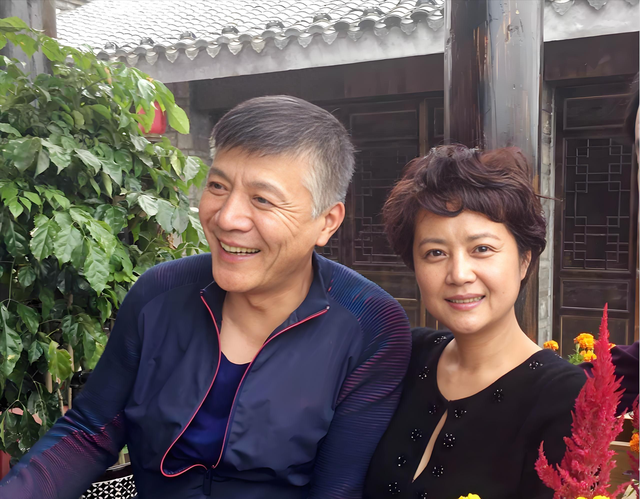 茹萍和刘之冰有点烦：女儿离婚，大龄儿子是剩男