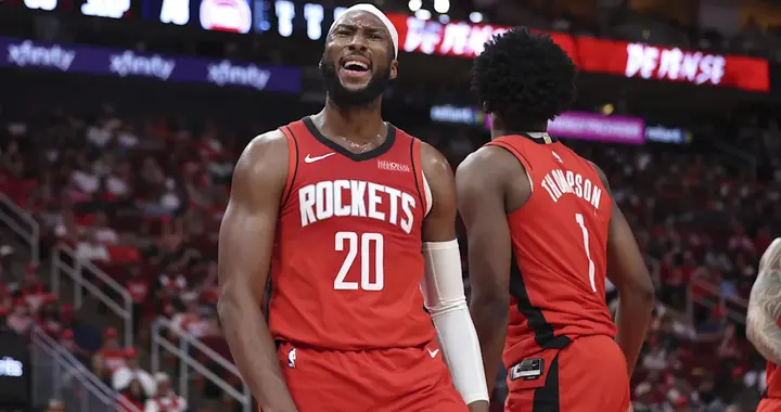 见效！火箭主教练不再固执变阵轻松赢球火箭队以137比109战胜篮网