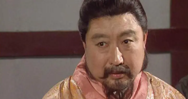 诸葛亮去世不到一年刘禅连杀四臣，马岱说他其实一直装傻