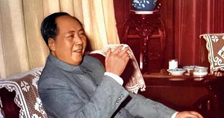 1959年，毛主席宴请水静，结束后水静问小封：主席请客一直这样？