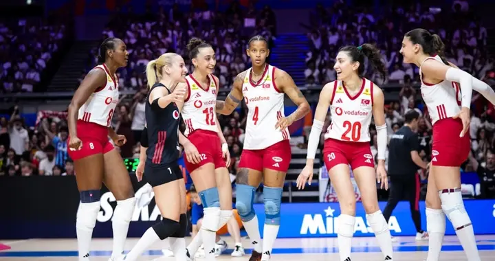 中国女排距离前五不远了！土耳其6连胜升第三，波兰扣除6.68分
