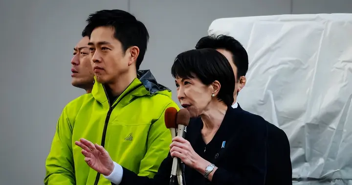 高市没等到中方妥协，反而闯下大祸，打击军国主义，中俄打了个样