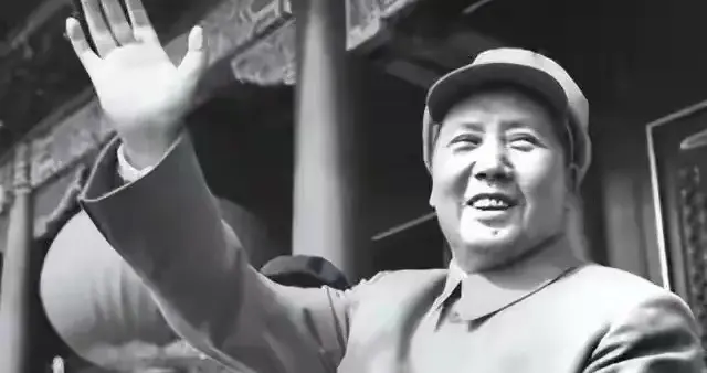 1959年毛主席一言定乾坤，中国干成世界首例防空壮举