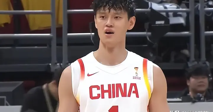 中国男篮76-79韩国！球员评分：3人满分，4人及格，3人崩盘