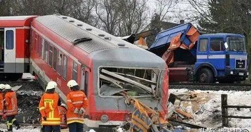 昆明洛羊镇火车站试验列车撞人事故深度剖析2025年11月27日凌晨