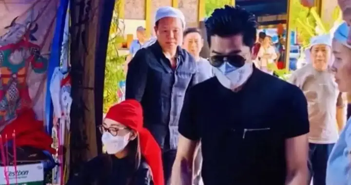 温情破防！郭富城陪方媛回安徽奔丧，灵前跪拜尽显真心