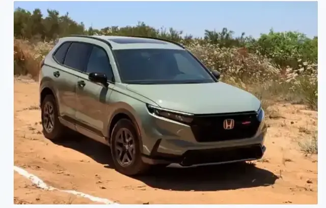 本田新版CR-V越野车型海外上市，内饰加橙色缝线 动力用混动系统