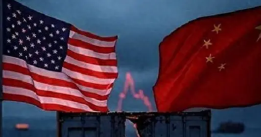 美国加税狂潮下，人民币为何稳如泰山？真相藏不住了