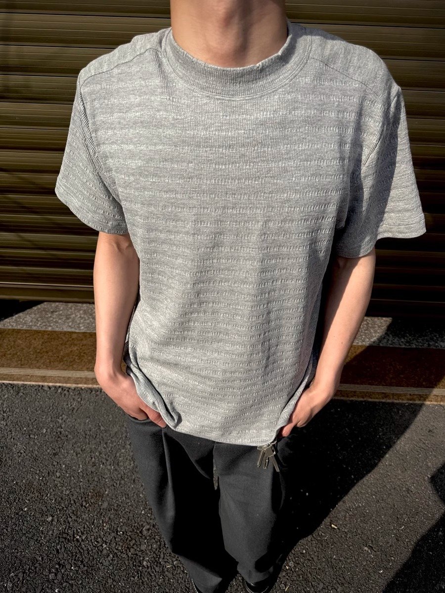 灰色肌理感提花短袖男款轻奢风小领口半袖t